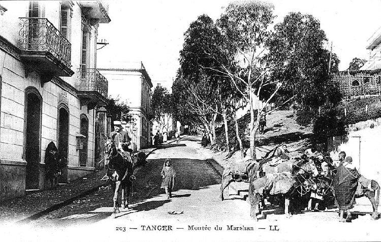 marsh01.jpg - MarshanAnnées 30. La route du Marshan (actuellement Avenue Hassan II)