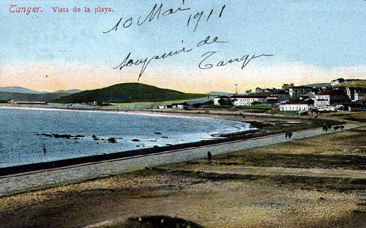 plage03.jpg - Plage1911. Au fond, la colline du Charf 