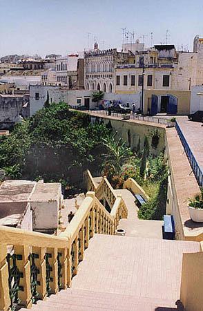 continental2.jpg - L'escalier de l'hôtel Continental