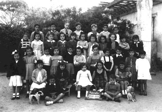 b_1950-1951_maternelle.jpg - Ecole Berchet - TANGER /  MAROC  Année scolaire: 1950-1951- Maternelle-   Photo communiquée par Hillel Anidjar   De haut en bas     ?,Bentolila,?,?,?,?,?   ?,?,?,?,?,?,?,?,?,?,?    ?,?,H.Anidjar,?,?,?,Aksiansof,?,?,?,?    ?,?