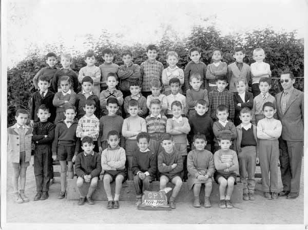 b_1959-1960_cp.jpg - Ecole Berchet - TANGER / MAROC - Année scolaire: 1959-1960- CP 2  Instituteur : M. Cabanes Photo communiquée par Richardo Garcia Lloret 