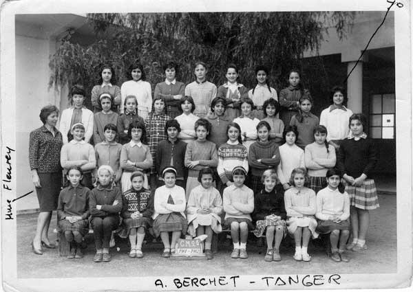 b_1961-1962_cm2.jpg - Ecole Berchet CM2 Filles 1961-62 - TANGER / MAROC - Photo communiquée par X
