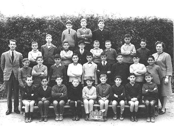 b_1963-1964_cm1_a.jpg - Ecole Berchet - TANGER / MAROC - Année scolaire: 1963-1964. photo CM1 A  Photo communiquée par Emilio GISBERT 