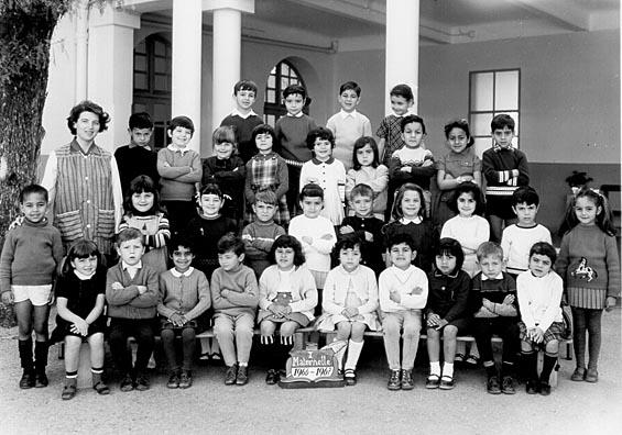 b_1966-1967_maternelle.jpg - Ecole Berchet - TANGER / MAROC - Année scolaire: 66-67 - Maternelle Photo communiquée par Alain Levy 