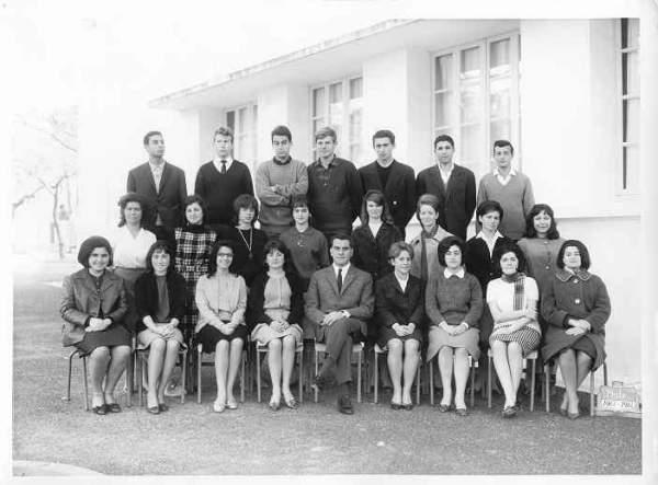 r_1963-1964_t_philo.jpg - Lycée Regnault -1963 64, Philo-Tanger/Maroc.  Photo communiquée par Benoît Mari 