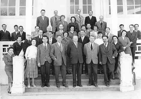 r_196x-197x_prof13.jpg - Lycée Regnault - TANGER / MAROC - Professeurs et administration .   Photos communiquées par Benoît Mari (fils de Mme Françoise et M André MARI) 