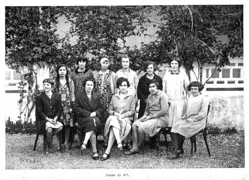 s_1927-1928_4eme.jpg - Lycée St. Aulaire - TANGER / MAROCAnnée scolaire: 1927-28. photo 3ème, 2de, 1èrePhoto communiquée par Emilio DAHL 
