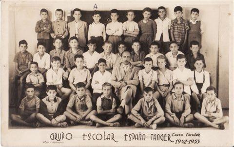 G_1952-1953_AR.jpg - Grupo Escolar español - Tanger / MarruecosCurso del 1952 é 1953Foto enviada por Antonio Rodriguez Muñoz 