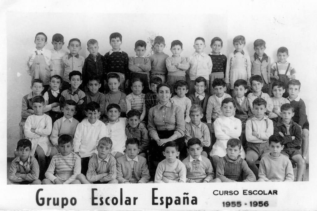 G_1955-1956_AM.jpg - Grupo Escolar España - TANGER / MARRUECOS -Año 1955-1956. Foto Enviada por Antonio Mateo.2a fila saliendo por abajo a la derecha( 2e rangée en partant du bas a droite).