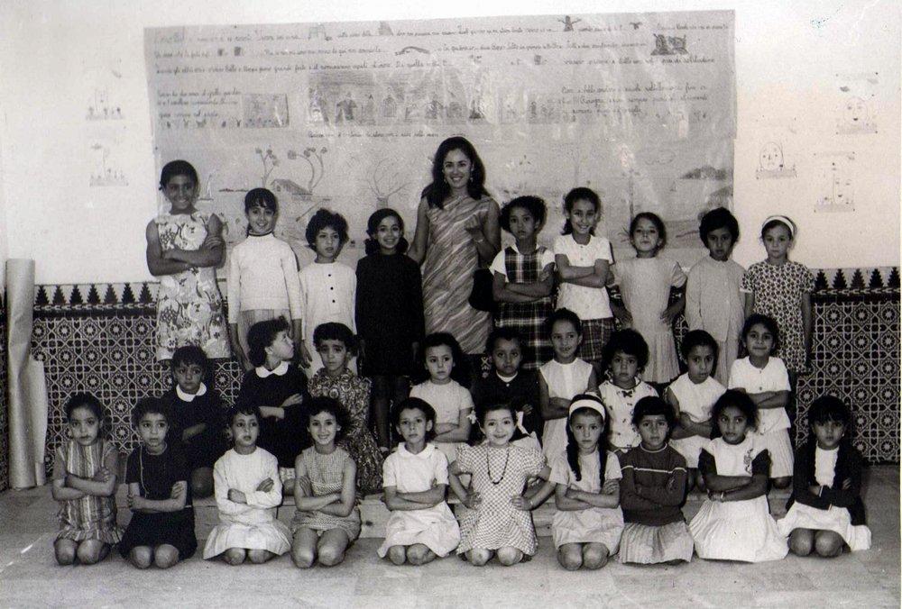 i_1962-1966_ragazze.jpg - Ecole italienne - TANGER / MAROC - Année scolaire 1965-1966. Classe ragazze Photo communiquée par GUARNERA Sebastiano.