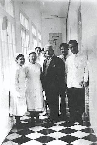 Hospital_Benchimol.jpg - Hospital Benchimol - TANGER / MARRUECOS Photo Enviada por Salvador Hazan  ?; ?; ?; Loly (comadrona); Dr Many; Salvador Hazan; Maïr Benmergui