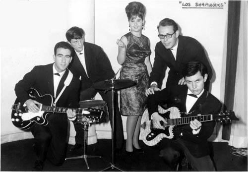 The_Shamrocks_1963_1.jpg - The Shamrocks   Foto enviadas por Manuel SANCHEZ VALLEJO (Manolo)  1963- De gauche à droite :  Manolo (yo) - Pérez - Mari González - Rani - Jimmy 